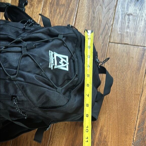 Avalanche Black Men's Backpack - Picture 8 of 12